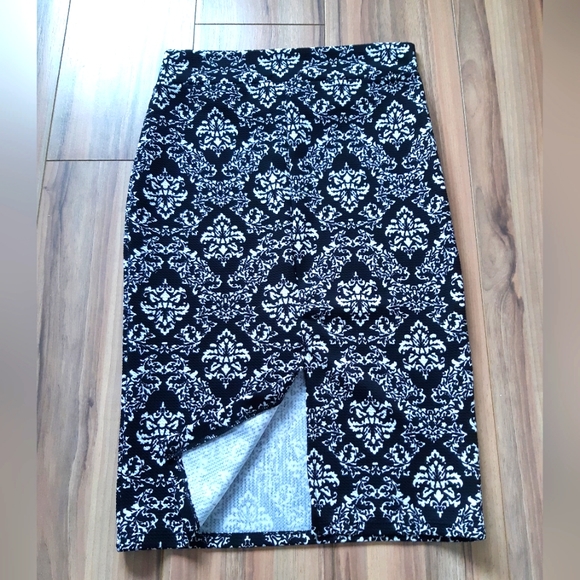 High waisted bodycon midi skirt - Picture 4 of 6